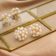 1 par de pendientes de perlas de agua dulce de cobre con incrustaciones de flores de estilo clásico y sencillo
