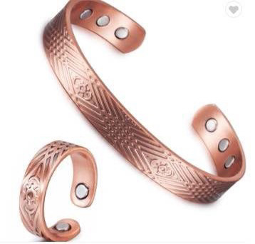 Pulseras básicas con anillos de cobre de color liso