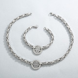 Collar de pulseras de diamantes artificiales con incrustaciones de acero de titanio y palma redonda elegante