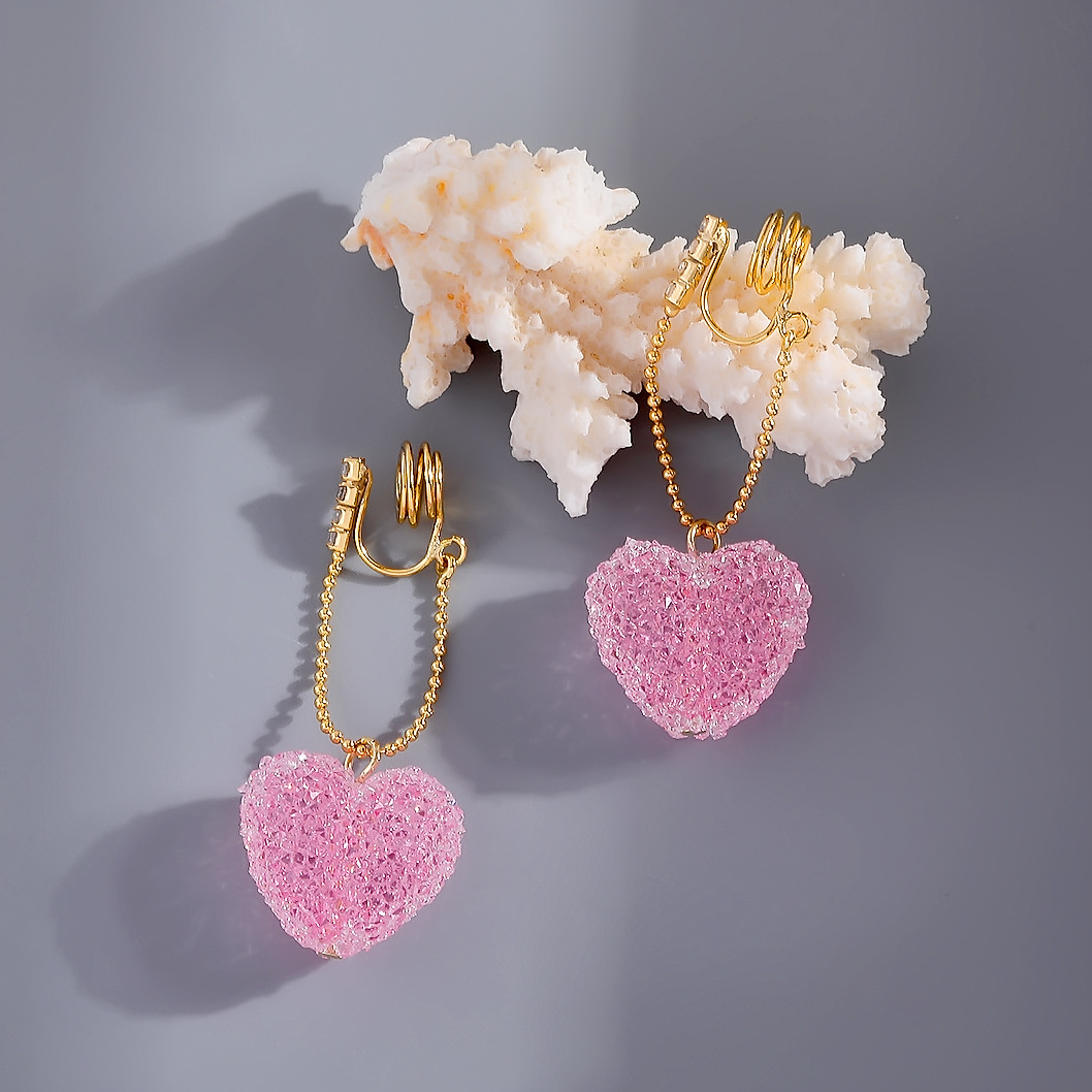 1 par de pendientes colgantes de circonita con diamantes de imitación de cobre con incrustaciones en forma de corazón dulce