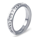 Adorno de anillo de acero de titanio con incrustaciones de circón de una hilera brillante de moda