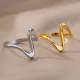 Venta al por mayor Anillos abiertos chapados en oro de 18 quilates con revestimiento de acero inoxidable con ondas de estilo moderno de Hip-Hop