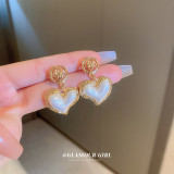 Pendientes colgantes de perlas con incrustaciones de cobre en forma de corazón de estilo francés 1 par