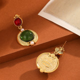 1 par de pendientes colgantes chapados en oro de 14 quilates con incrustaciones de volantes y perlas de agua dulce de cobre
