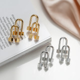 1 par de pendientes chapados en oro de 18 quilates con forma de U de estilo Retro Simple