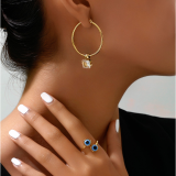 Conjunto de joyería para mujer, anillo con temperamento de circonio conciso de acero inoxidable dorado a la moda, orejera para mujer