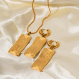 Collar de pendientes chapado en oro de 18 quilates con revestimiento de acero inoxidable rectangular de estilo simple
