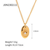 Collar de pendientes chapado en oro de 18 quilates con incrustaciones de perlas y revestimiento de acero inoxidable con concha ovalada elegante