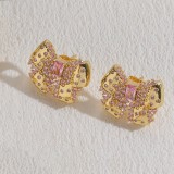 1 par de pendientes chapados en oro de 14K con incrustaciones de forma de corazón geométricas de estilo clásico lujoso y elegante con circonita y perlas de cobre