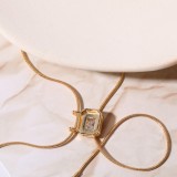 Collar con colgante chapado en oro de 18 quilates con circonita chapada en esmalte de cobre rectangular de viaje de estilo simple informal