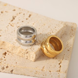 El acero inoxidable pulido del círculo elegante platea los anillos plateados oro 18K