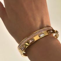 Brazalete chapado en oro de 18K con incrustaciones de acero inoxidable cuadrado redondo triangular elegante estilo INS