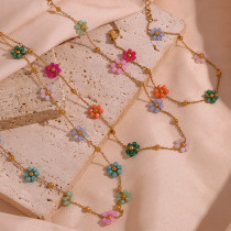 Collar de pulseras chapado en oro de 18K chapado en cuentas de acero inoxidable con flores de estilo clásico dulce y sencillo