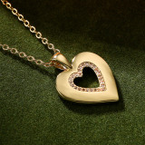 1 pieza de moda en forma de corazón Chapado en cobre hueco con incrustaciones de perlas collar con colgante de circón