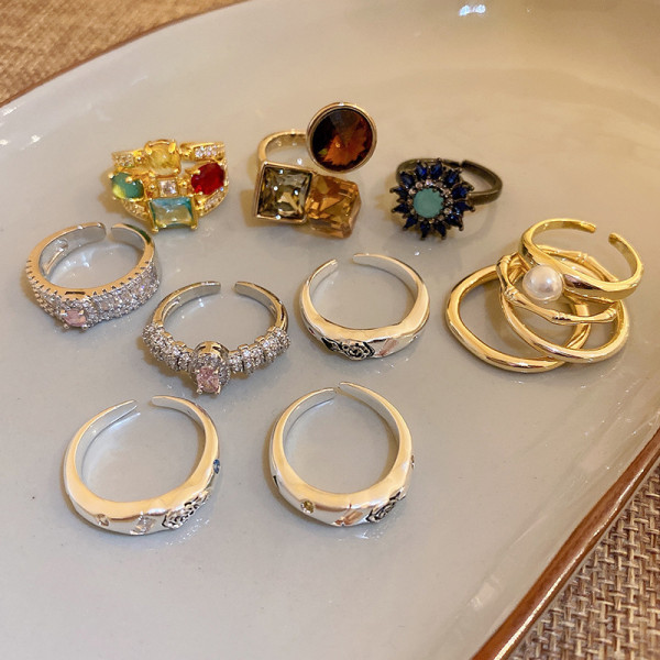 Anillo abierto del circón de las perlas artificiales del cobre de la flor geométrica del estilo simple del estilo moderno a granel