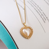 El oro elegante de señora Heart Shape Copper 18K plateó el collar pendiente del Zircon a granel
