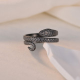 Anillo abierto con revestimiento de acero de titanio y serpiente de estilo simple