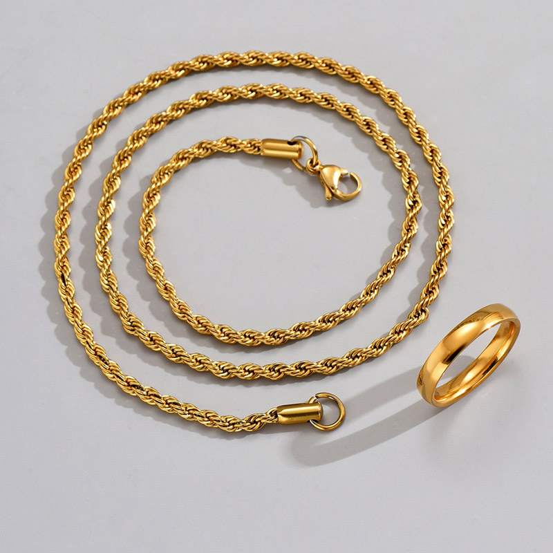 Conjunto de 2 piezas de collar de anillos chapados en acero inoxidable de color sólido a la moda