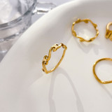 Anillos chapados en oro de titanio con revestimiento de acero de color sólido de estilo simple