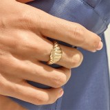 Nuevo anillo de oro de 18 quilates chapado con torcedura de cuerno de acero inoxidable a la moda