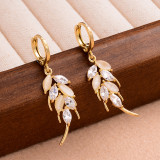 1 par de elegantes pendientes de gota chapados en oro de 14 quilates con incrustaciones de cobre y ópalo artístico