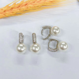 1 par de pendientes colgantes de circonita con perlas artificiales con incrustaciones de cobre geométricas a la moda