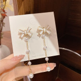 Pendientes colgantes de circonita con perlas artificiales y incrustaciones de cobre con lazo de flores a la moda, 1 par