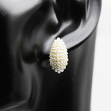 1 par de pendientes de perlas de cobre con incrustaciones en forma de C de estilo simple