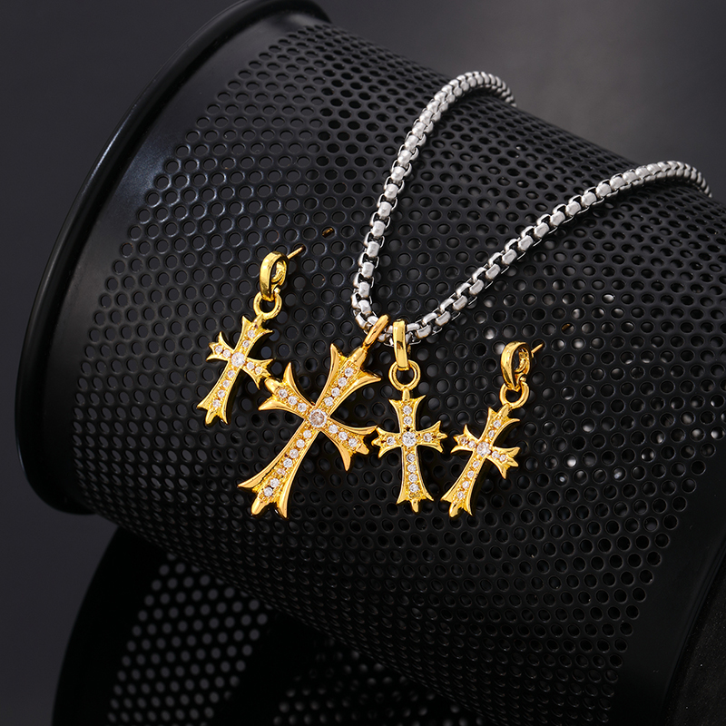 Conjunto de joyería chapado en oro con incrustaciones de acero inoxidable cruzado estilo romano estilo hip-hop vintage