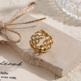 Anillos chapados en oro de los diamantes artificiales del acero inoxidable 18K de la flor geométrica del estilo de IG a granel