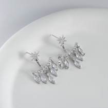 1 par de aretes de diamantes de imitación de cobre con incrustaciones de estrellas de estilo simple