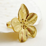 Anillo abierto chapado en oro de acero inoxidable con flor de estilo vintage a granel