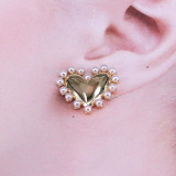 Pendientes de perlas con incrustaciones chapadas en oro y cobre con forma de corazón a la moda, 1 par