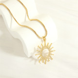 Collar colgante de Zircon plateado oro brillante del sol del estilo simple del cobre 18K a granel