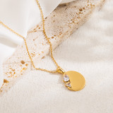 Collar con colgante chapado en oro de 18 quilates con incrustaciones de acero inoxidable redondo estilo clásico informal estilo IG