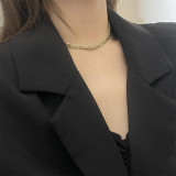 Collar de pulseras chapado en oro de 18 quilates con revestimiento de acero de titanio de color sólido de estilo moderno