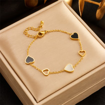 Venta al por mayor Pulseras chapadas en oro de titanio con revestimiento de acero en forma de corazón de estilo coreano 18K