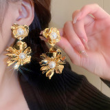 1 par de pendientes de cobre chapados en flores de estilo Vintage, estilo Simple