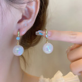 1 par de pendientes colgantes chapados en oro de 14 quilates con incrustaciones de cobre y diamantes de imitación artificiales de estilo Simple y brillante