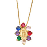 Nuevo collar chapado en oro de 18 quilates de cobre Virgen María con circonita de color