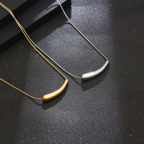 Collar de revestimiento de acero de titanio de color sólido de estilo simple estilo IG