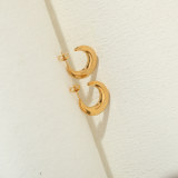 1 par de aretes chapados en oro de 14 quilates con forma de C, estilo simple, estilo clásico