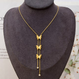 Collar con colgante de acero de titanio y mariposa de estilo simple