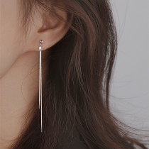 1 par de líneas de oreja de cobre con revestimiento de borlas de estilo simple