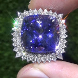 Nuevo anillo de cobre brillante de la serie Treasure de color púrpura diamante