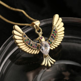 El oro simple del cobre 18K del pájaro del viaje del estilo plateó el collar pendiente del Zircon a granel