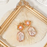 1 par de pendientes colgantes chapados en oro con perlas de agua dulce de cobre con incrustaciones en forma de corazón cuadrado Glam