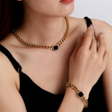 Collar de pulseras chapado en oro de acero inoxidable cuadrado de estilo simple de 18 quilates