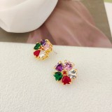 1 par de pendientes chapados en oro con incrustaciones de flores y circonitas de cobre con forma de corazón dulce