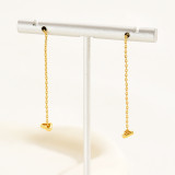 1 par de líneas de oreja chapadas en oro de 18 quilates con forma de corazón romántico estilo IG